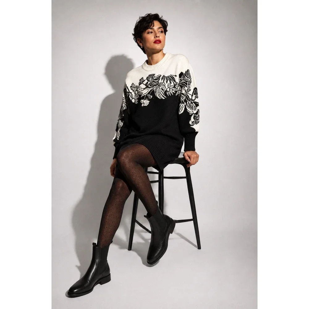 Farm Rio Black Cream Floral Intarsia Knit Crew Neck Sweater Large SN 325925